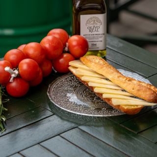 Bocadillo de Queso Manchego