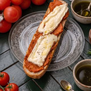 Bocadillo Sobrasada y Queso Brie