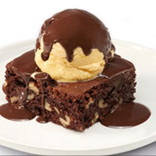 Brownie con helado