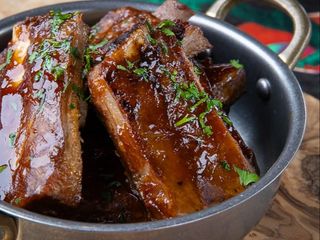 COSTILLAS BBQ ESTILO TEXAS