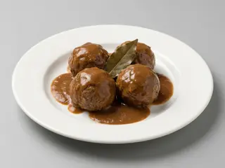 Albóndigas en salsa (racion)