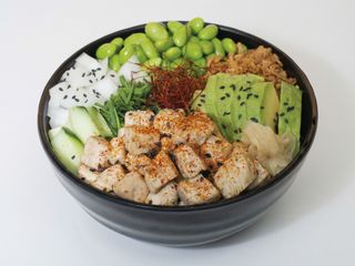 Poke De Pollo Ardiente