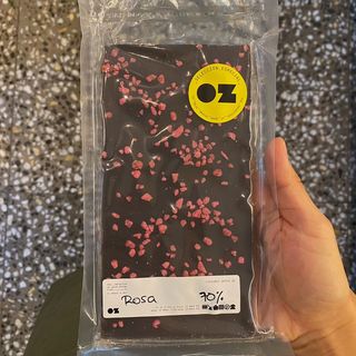Tableta de chocolate negro Oz Rosas