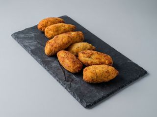 Croqueta casera DE RABO DE TORO