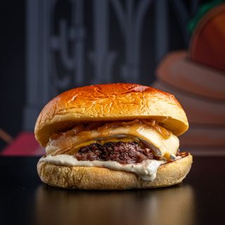 Hamburguesa gourmet Paris  (200 g.) + patatas