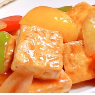 Tofu con salsa dulce picante