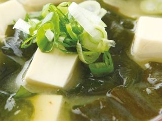 Sopa de miso mariscos