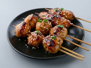 Brochetas De Albóndigas De Ternera  (2 Uds.)