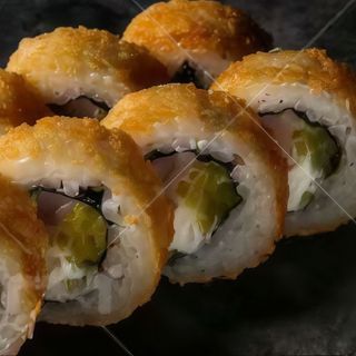 Tempura uramaki atún 
