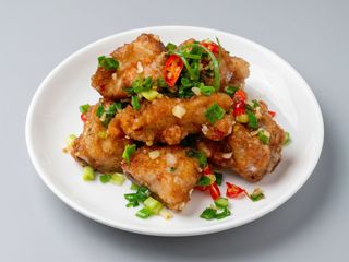 Costillas de cerdo con sal y pimienta