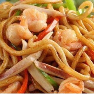 Udon sateado con gambas