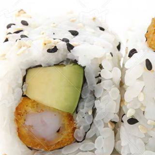 Uramaki de sésamo con tempura langostinos