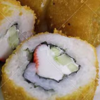 Tempura uramaki palitos de cangrejo