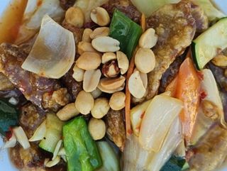 Pollo vegetal con salsa curry