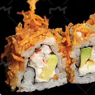 Uramaki de cebolla crujiente langostinos cocidos