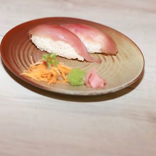 43·Nigiri de atún (2 uds.)
