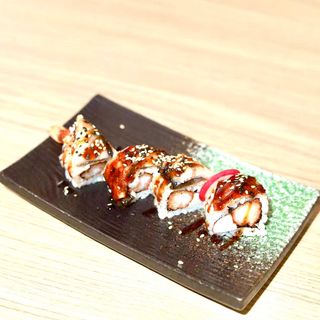 62A·Uramaki de anguila rollo (4 uds.)