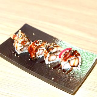 62B·Uramaki de anguila rollo (8 uds.)