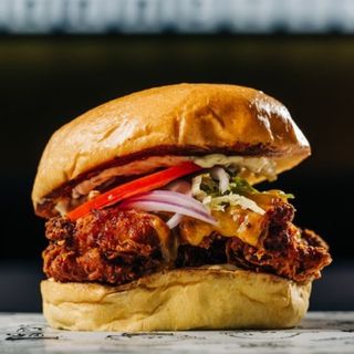 CHEESEBURGER POLLO