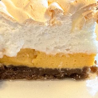 Porción de tarta Mª Victoria de limón