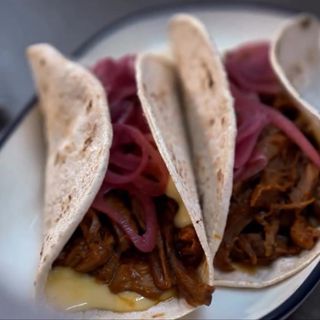 Tacos de carne mechada (2ud)