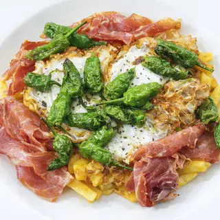 Huevos estrellados con jamón serrano