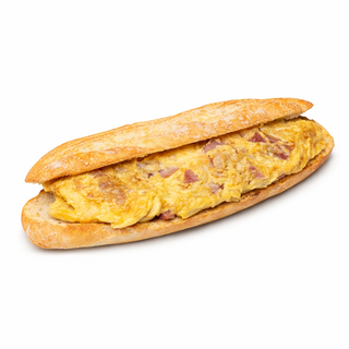 Bocata tortilla de jamón serrano