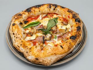 Pizza Panceta y champiñones