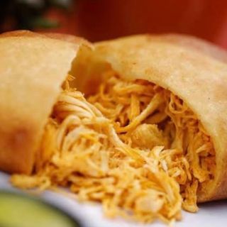 EMPANADA DE POLLO