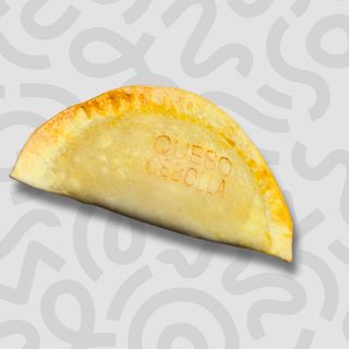 Empanada de queso y cebolla