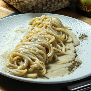 CACIO E PEPE