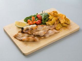 Secreto ibérico con patatas y pisto manchego
