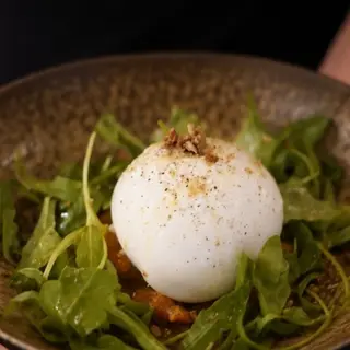 Ensalada de burrata, boniato asado e hinojo