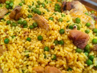 ARROZ Y POLLO