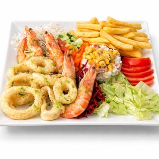 Plato combinado de pescado