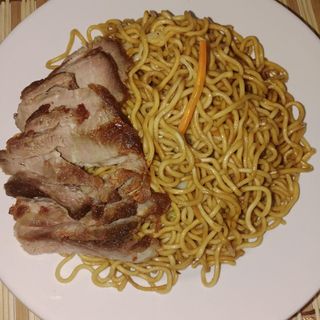 (21) Fideos De Arroz Con Carne Picada De Cerdo