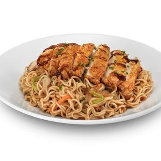 (34) Fideos Con Pollo Frito