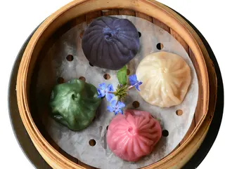 304.xiaolongbao con caldo（variado）4pcs