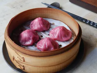 302.xiaolongbao con caldo（rosa）4pcs