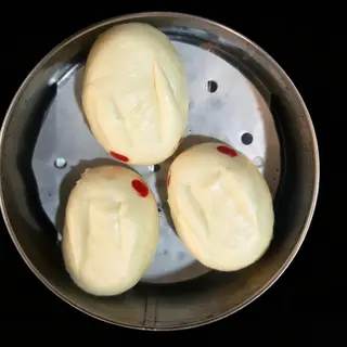 38.PAN CONEJITO RELLENO DDECREMA 3PCS