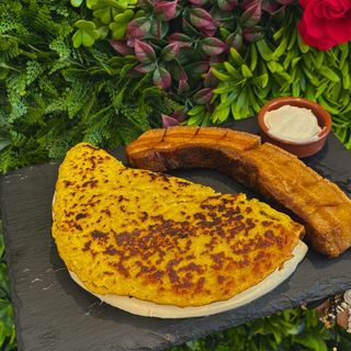 Cachapa de Chicharrón Frito