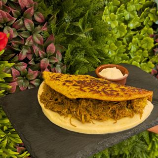 Cachapa de Carne Mechada