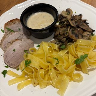 Solomillo de cerdo salsa pimienta