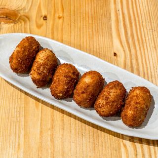 Ración de croquetas de jamón
