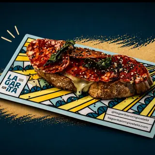 Queso y chorizo ibérico