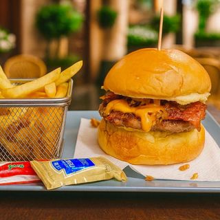 Hamburguesa Destileria