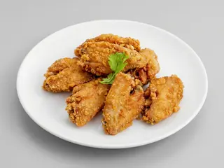 Alitas fritas (8 uds.)