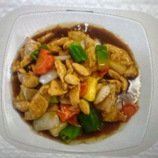 141-Pollo con almendra