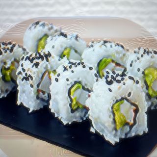 16-(8 Piezas) Maki de aguacate,pepino y sésamo