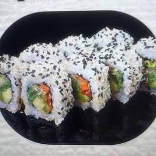 21-( 8 Piezas) Maki California con sésamo